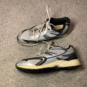 Smart fit boys shoes